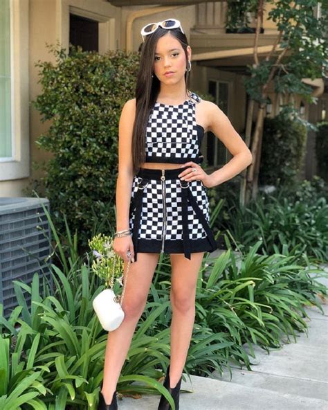 jenna ortega swimsuit pics